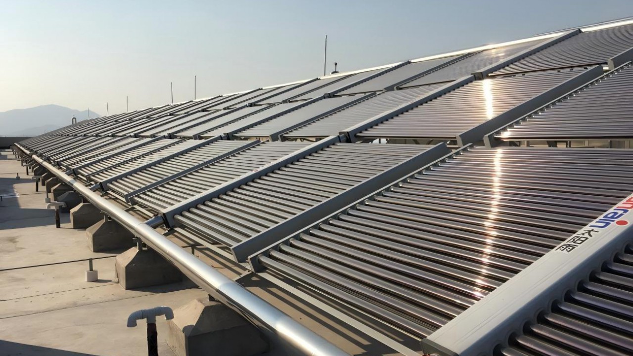 云南昆明行知中学清洁热水项目