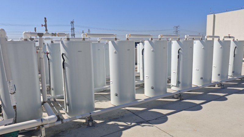 广东佛山鑫汇科生产研发基地空气能级联清洁热水项目