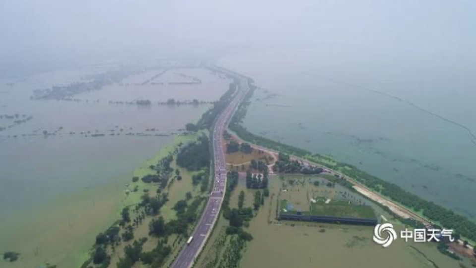 共抗洪灾，太阳雨人在行动