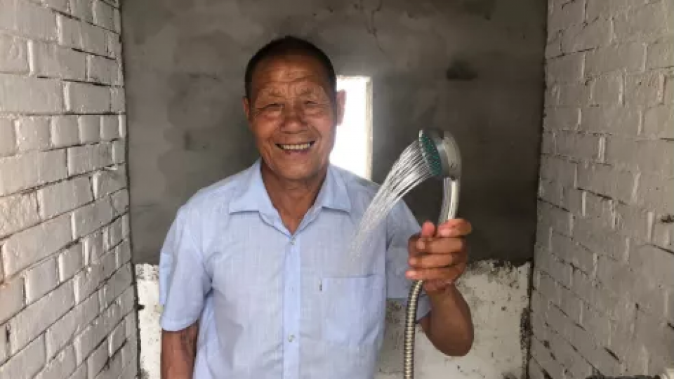 “阳光浴室”夏日送清凉